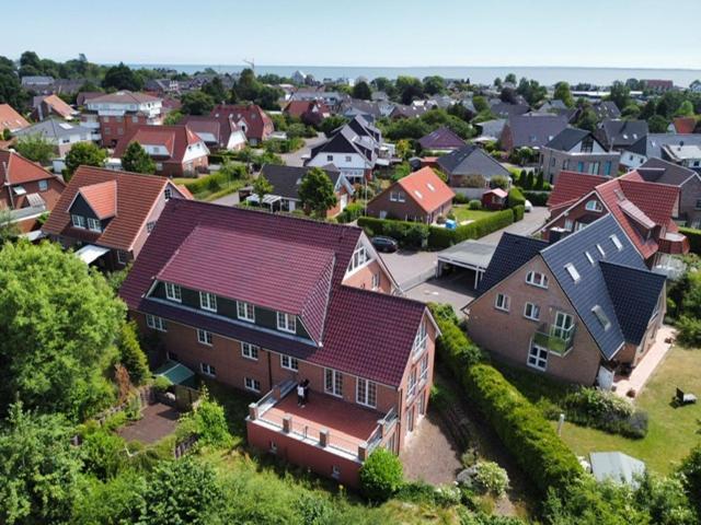 Apartment Charmante In -ihr Perfektes Zuhause Am Meer! Terasse, Parken & Strand! W1 *