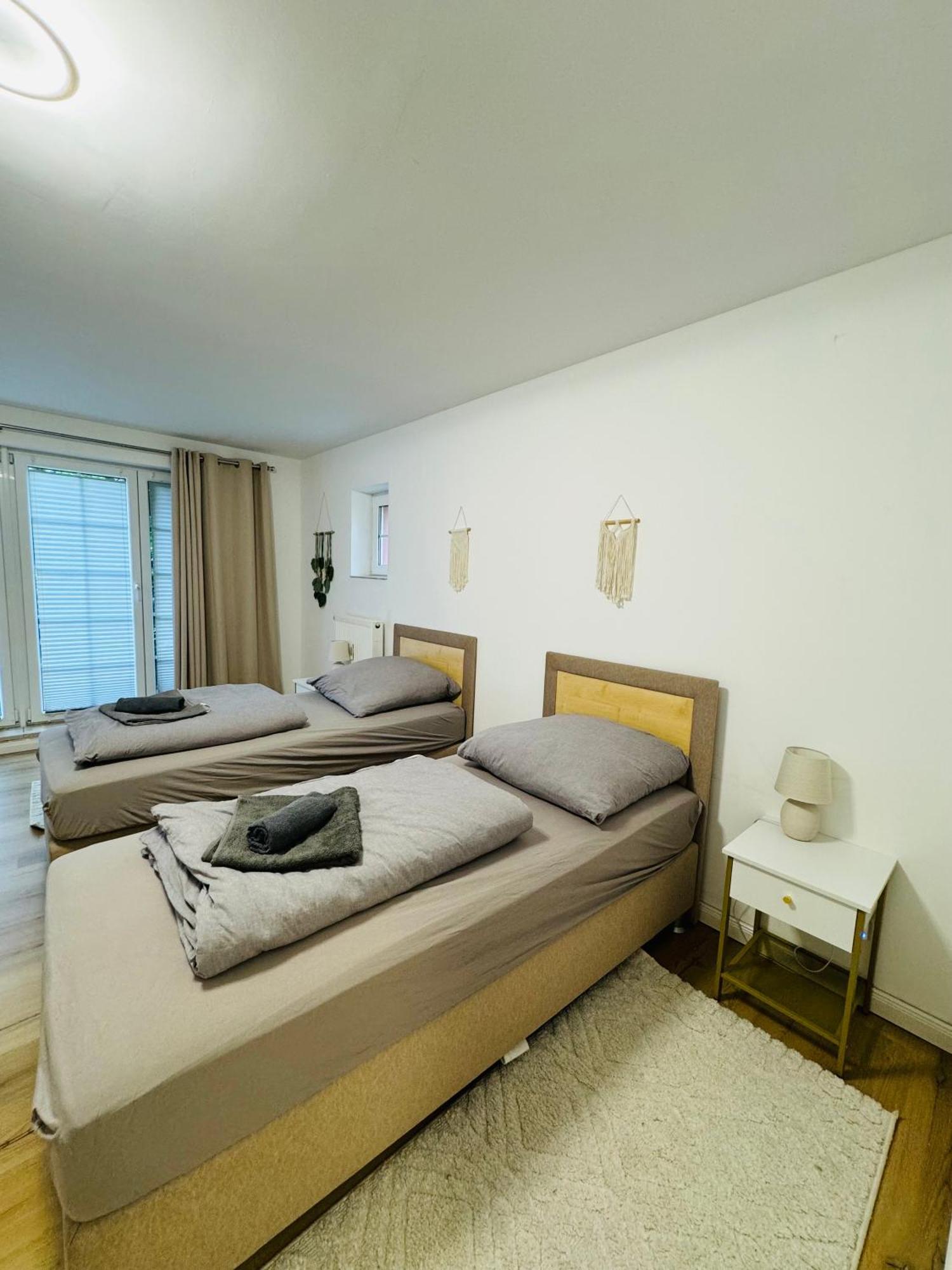 Charmante In -ihr Perfektes Zuhause Am Meer! Terasse, Parken & Strand! W1 *