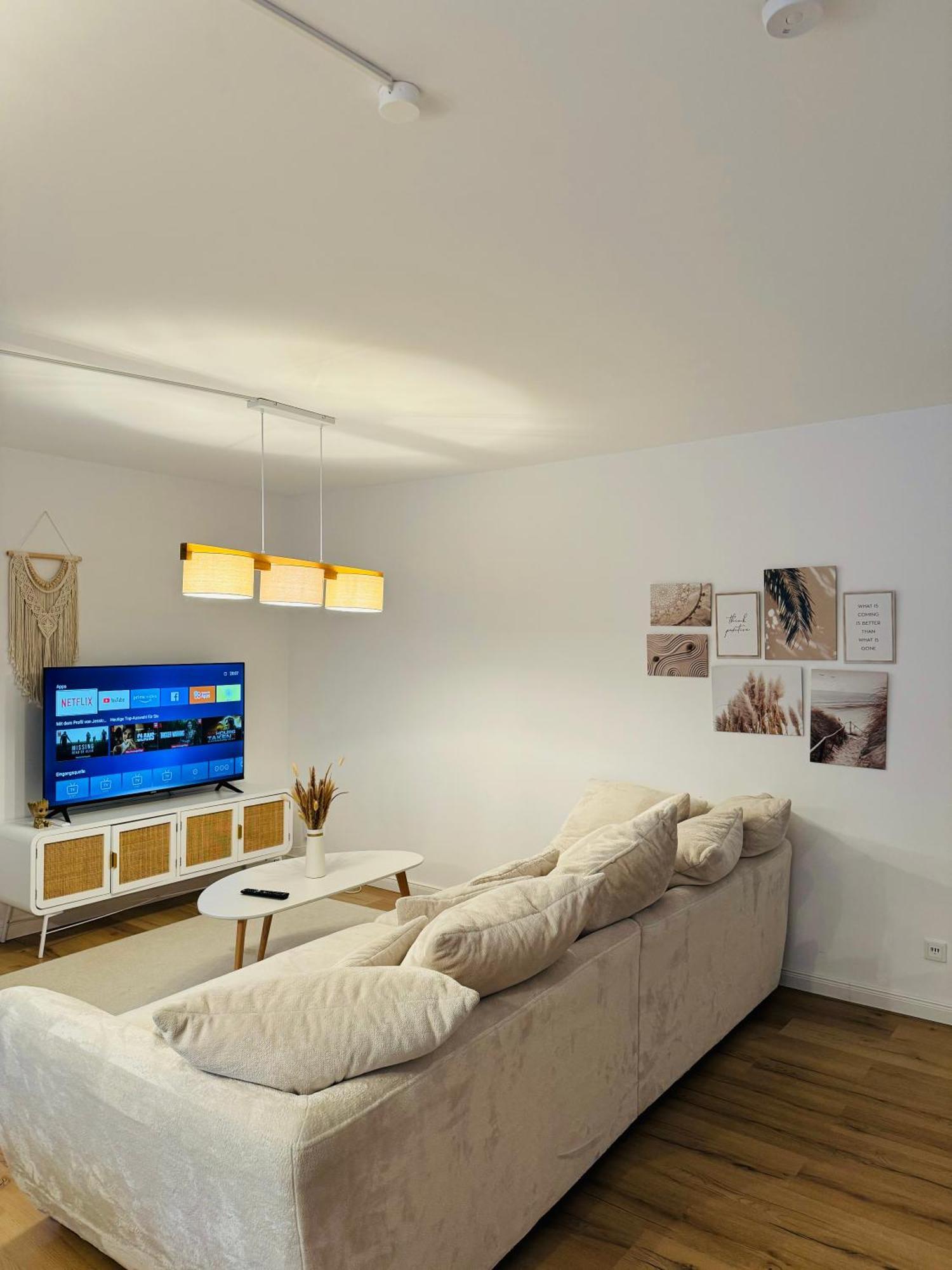 Charmante In -ihr Perfektes Zuhause Am Meer! Terasse, Parken & Strand! W1 Apartment