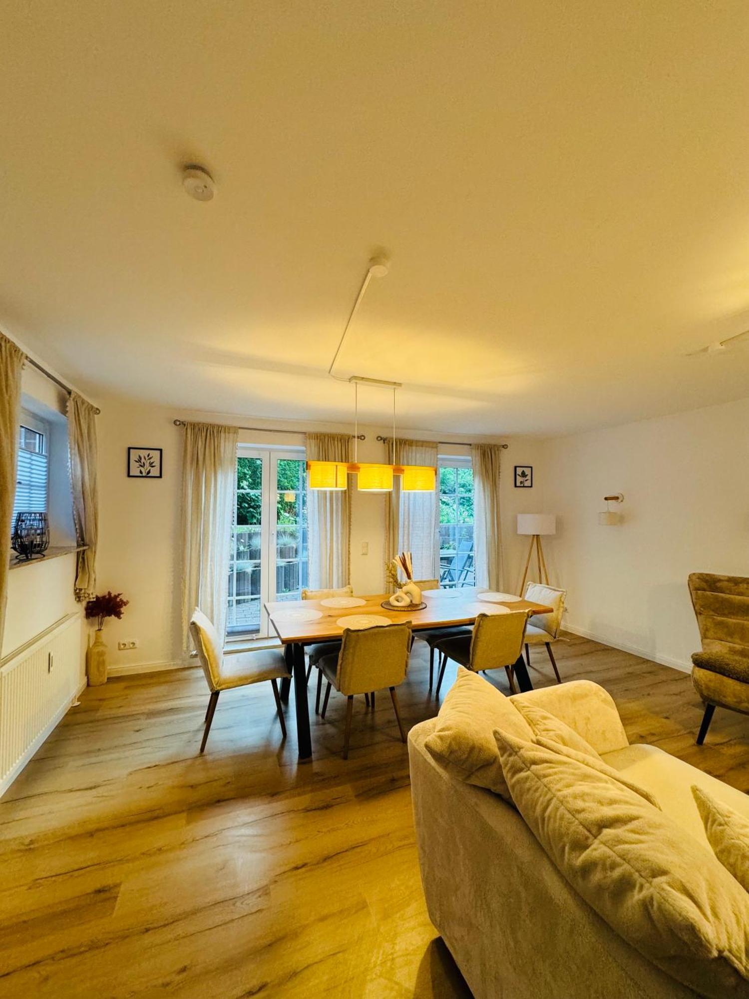Apartment Charmante In -ihr Perfektes Zuhause Am Meer! Terasse, Parken & Strand! W1 Scharbeutz