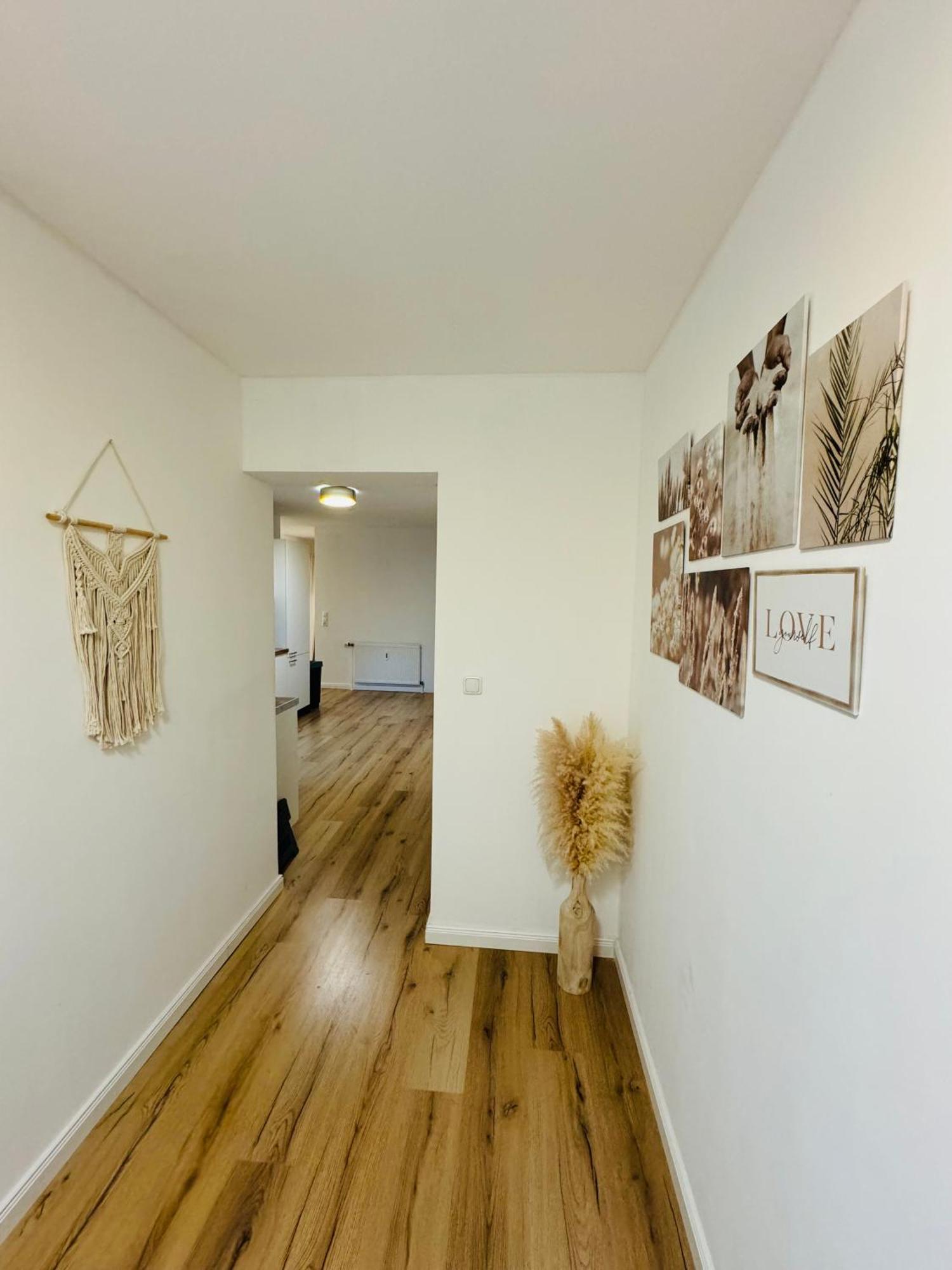 Charmante In -ihr Perfektes Zuhause Am Meer! Terasse, Parken & Strand! W1 Apartment *